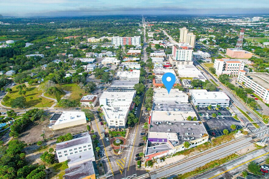 More Photos Of 902 E New Haven Ave, Melbourne Coworking Space