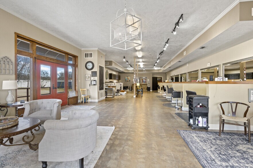 More Photos Of 112 N Lamar St, Daingerfield Storefront For Sale