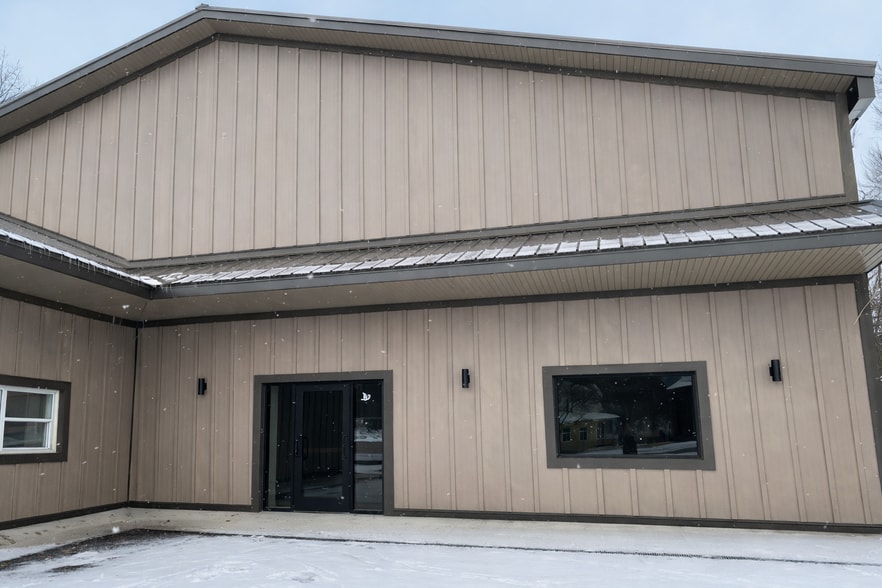 Primary Photo Of 130 W Morris St, Bath Garden Center For Lease