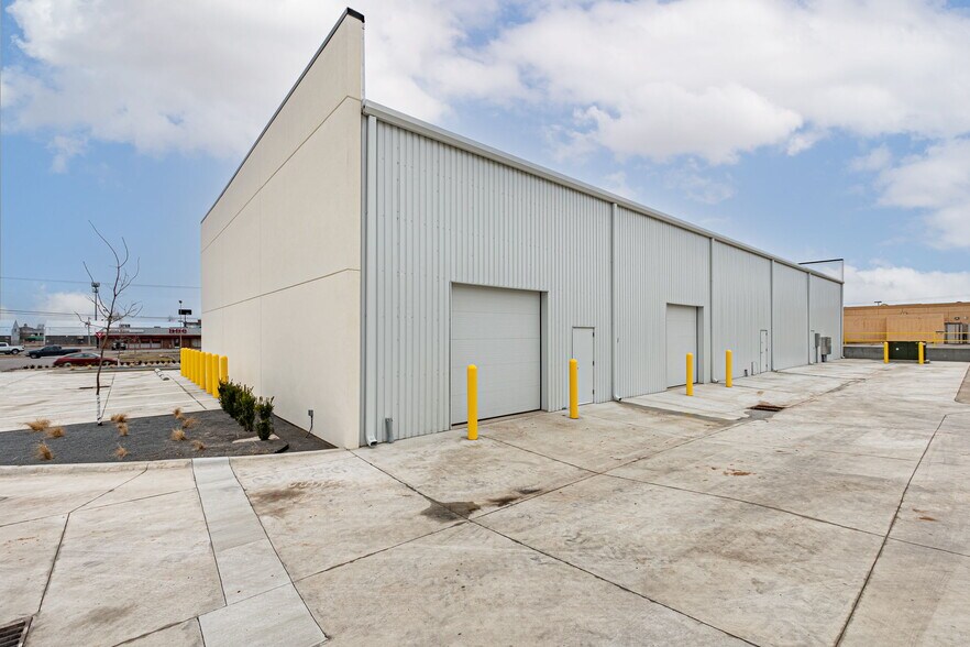 More Photos Of 4415 W Reno Ave, Oklahoma City Storefront Retail Office For Lease