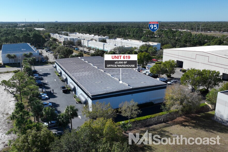 More Photos Of 603-619 NW Mercantile Pl, Port Saint Lucie Warehouse For Lease