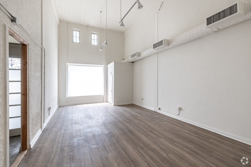 More Photos Of 672 S La Fayette Park Pl, Los Angeles Loft Creative Space For Lease
