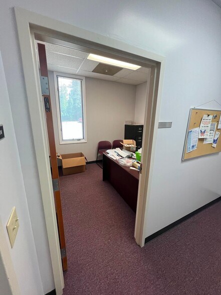 More Photos Of 320 E Lee Ave, Yadkinville Medical For Sale