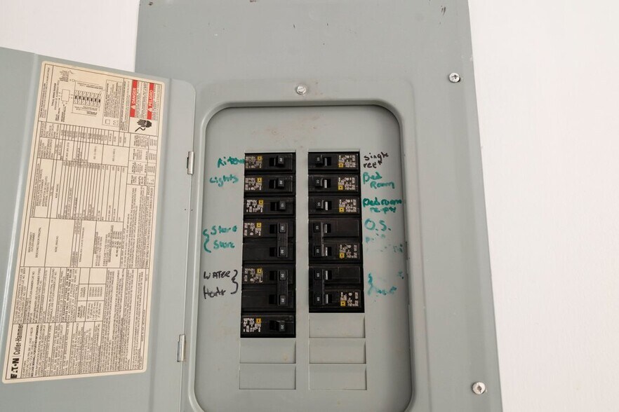 More Photos Of 2516-2520 N Charles St, Baltimore Apartments For Sale