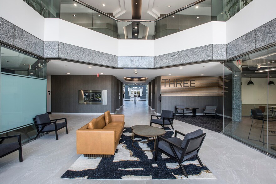 More Photos Of 426 N 44th St, Phoenix Unknown For Lease