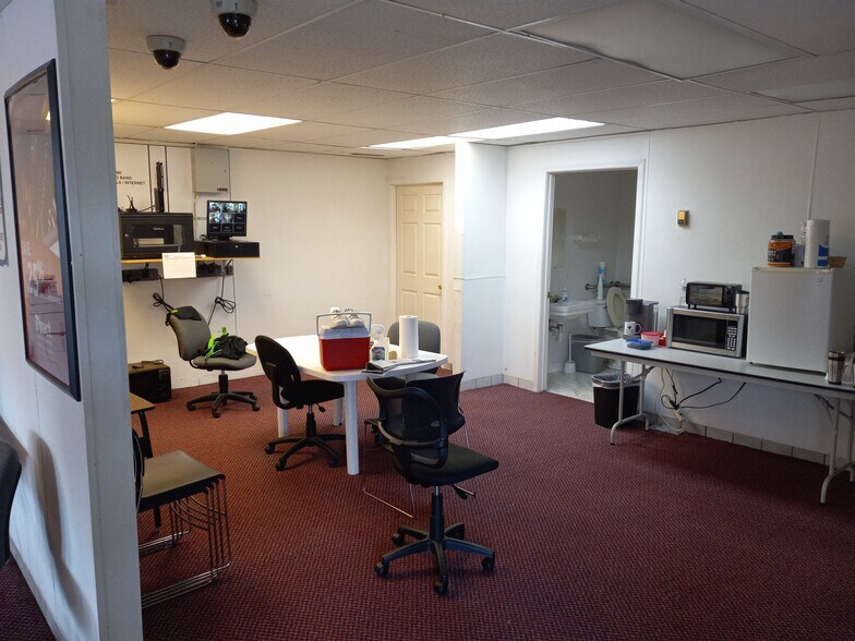 More Photos Of 600 Volunteer Pky, Bristol Office For Sale