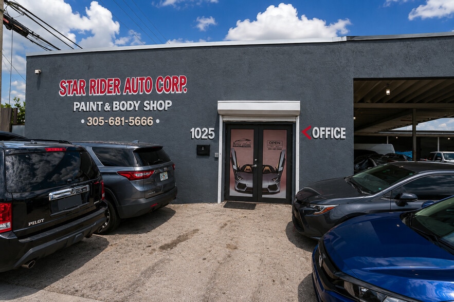 More Photos Of 1025 E 45th St, Hialeah Auto Salvage Facility For Sale