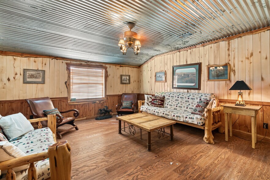 More Photos Of 2692 Highway 105 W, Navasota Specialty For Sale