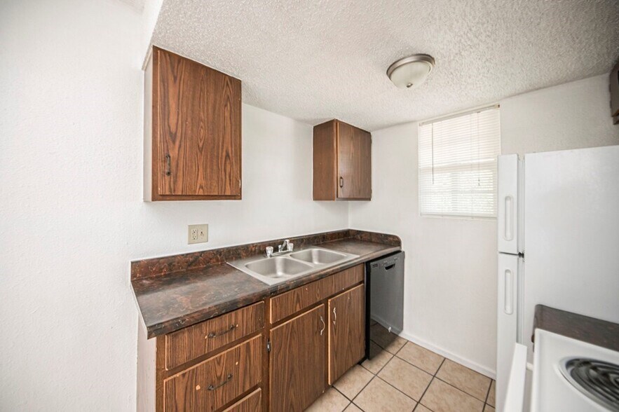 More Photos Of 1449 John Ben Shepperd Pky, Odessa Apartments For Sale