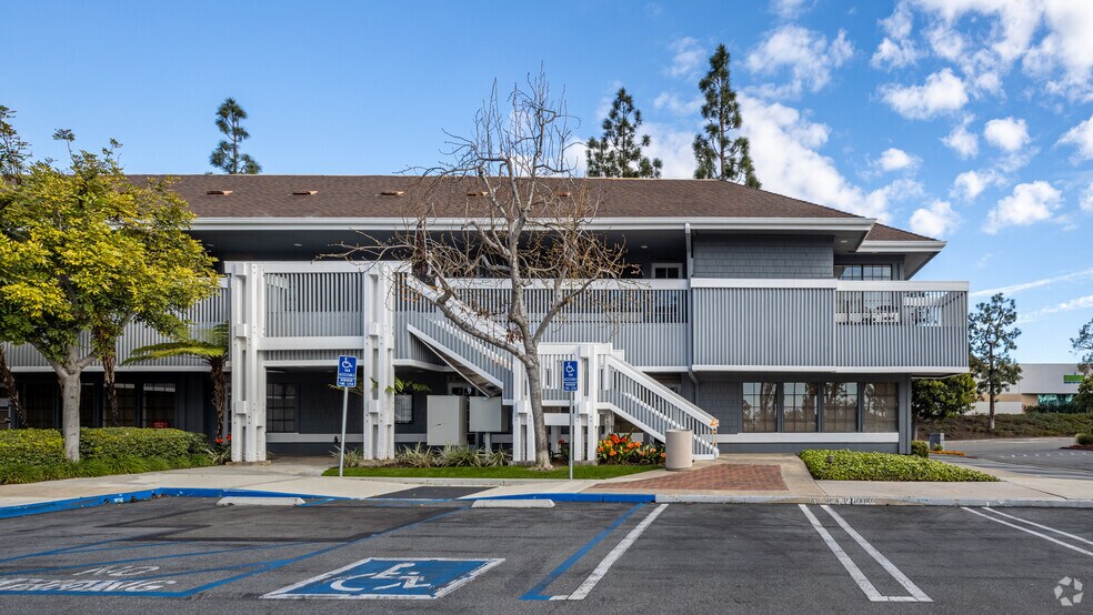 More Photos Of 22471 Aspan St, Lake Forest Office For Sale