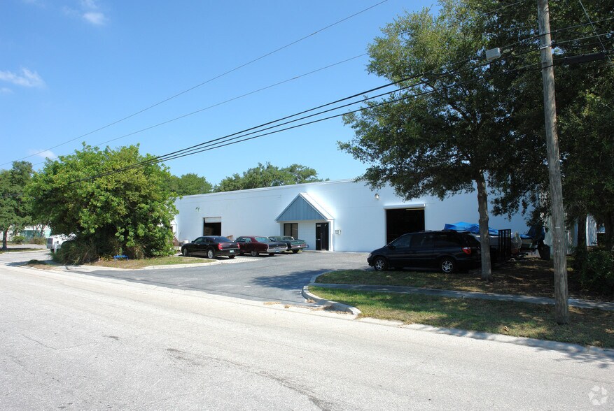 More Photos Of 3667-3691 46th Ave N, Saint Petersburg Manufacturing For Lease