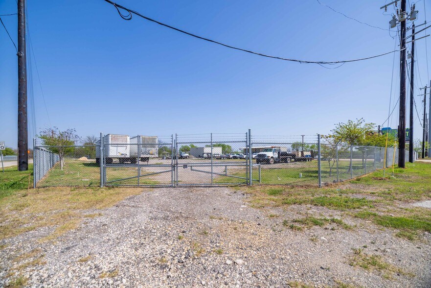 More Photos Of 9500 NE Loop 410, San Antonio Land For Sale