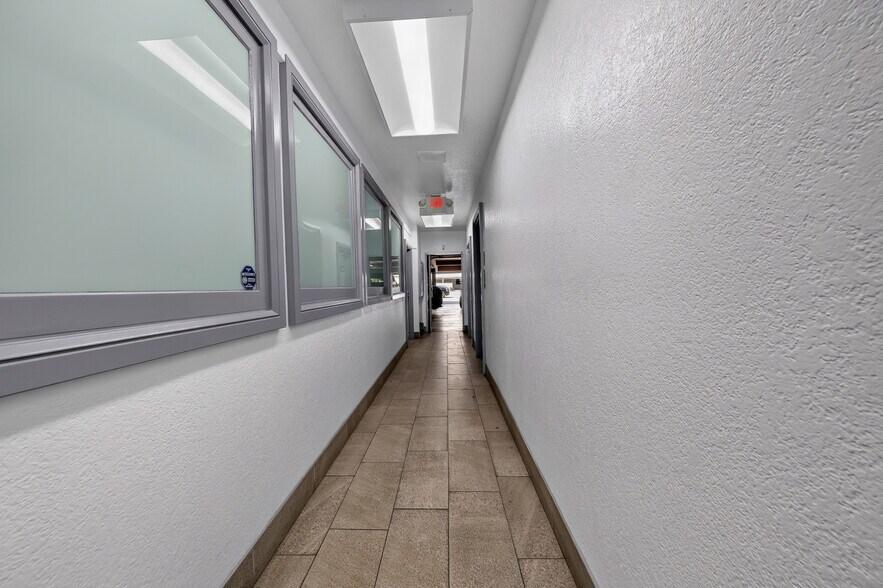 More Photos Of 20847 Sherman Way, Canoga Park Office For Sale
