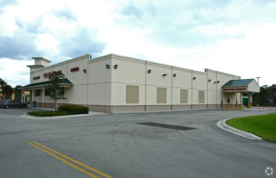 More Photos Of 4420 NW Federal Hwy, Jensen Beach Drugstore For Sale
