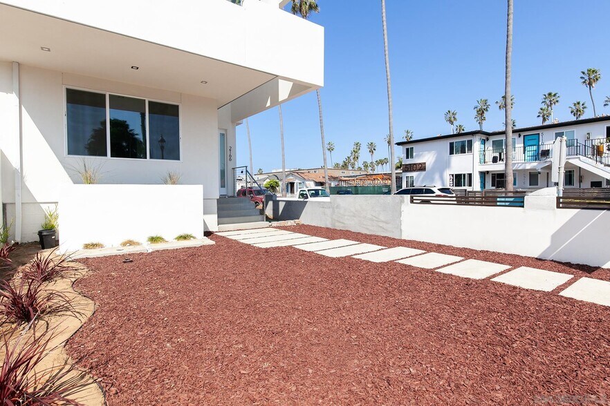 More Photos Of 2158 & 2166 Abbott st, San Diego Apartments For Sale