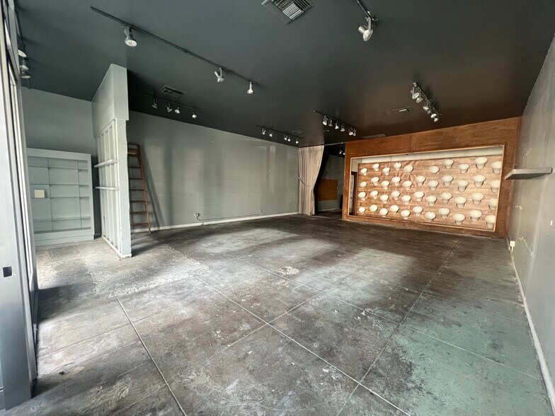 More Photos Of 638-644 N Robertson Blvd, West Hollywood General Retail For Lease
