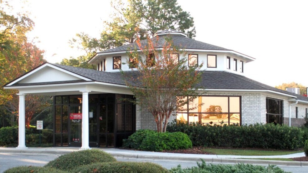 Primary Photo Of 5245 S College Rd, Wilmington Medical For Sale