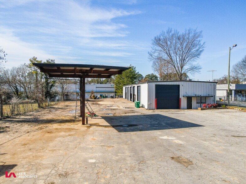 Primary Photo Of 5755 Old Dixie Hwy, Forest Park Manufacturing For Lease