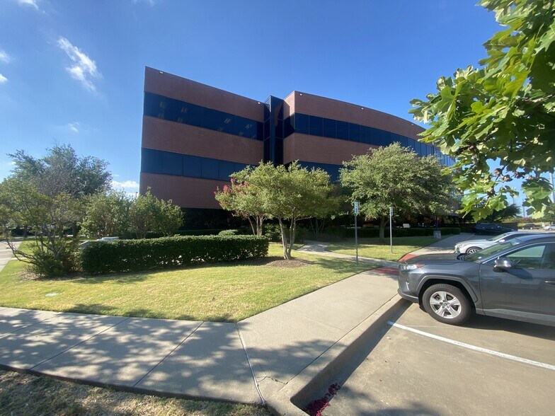 More Photos Of 1575 Heritage Dr, McKinney Office For Lease