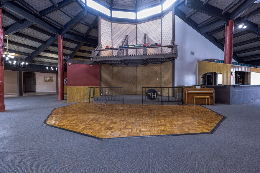 More Photos Of 5829 Buck Springs Rd, Pinetop Hotel For Sale