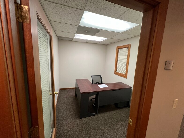 More Photos Of 6768-6796 Loop Rd, Centerville Medical For Lease