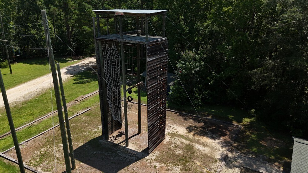 More Photos Of 626 Old River Rd, Sylvania Manufacturing For Sale
