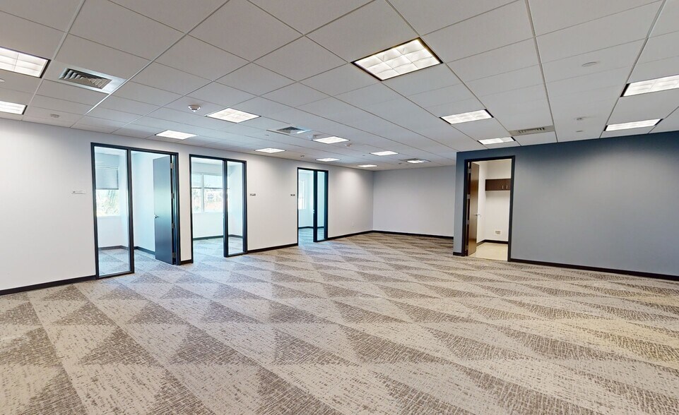 More Photos Of 900 Broken Sound Pky NW, Boca Raton Office For Lease