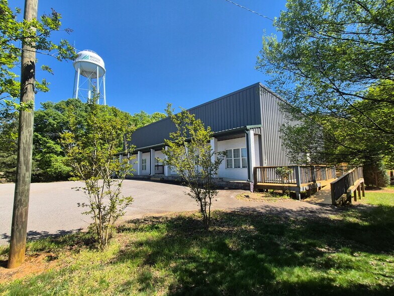 More Photos Of 320 Mill Creek Dr, Hull Religious Facility For Sale