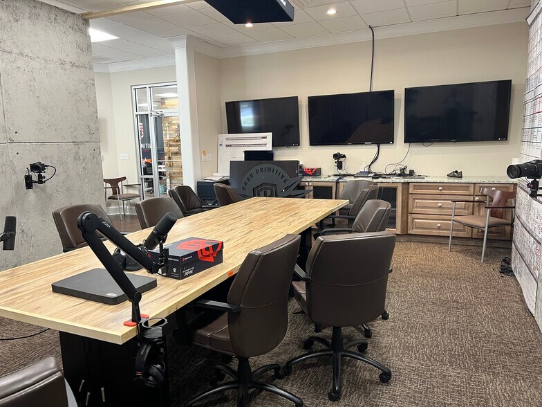 More Photos Of 1632 Virginia Beach Blvd, Virginia Beach Office For Sale