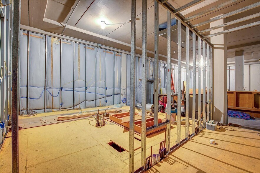 More Photos Of 550 S Farm To Market 1138, Nevada Radio TVTransmission Facilities For Sale