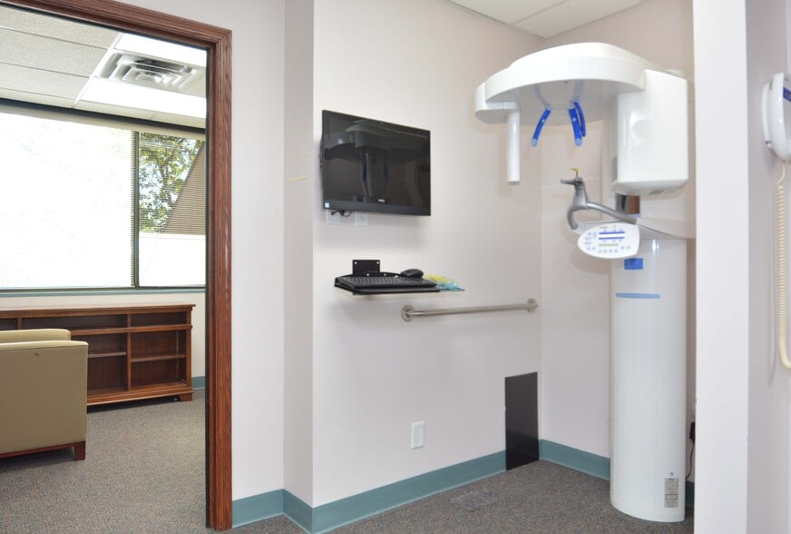 More Photos Of 7501 80th St S, Cottage Grove Medical For Sale