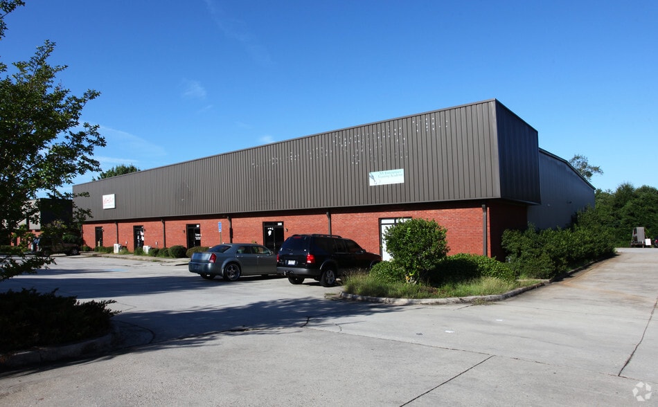 More Photos Of 205-211 Mcdonough Pky, McDonough Unknown For Lease