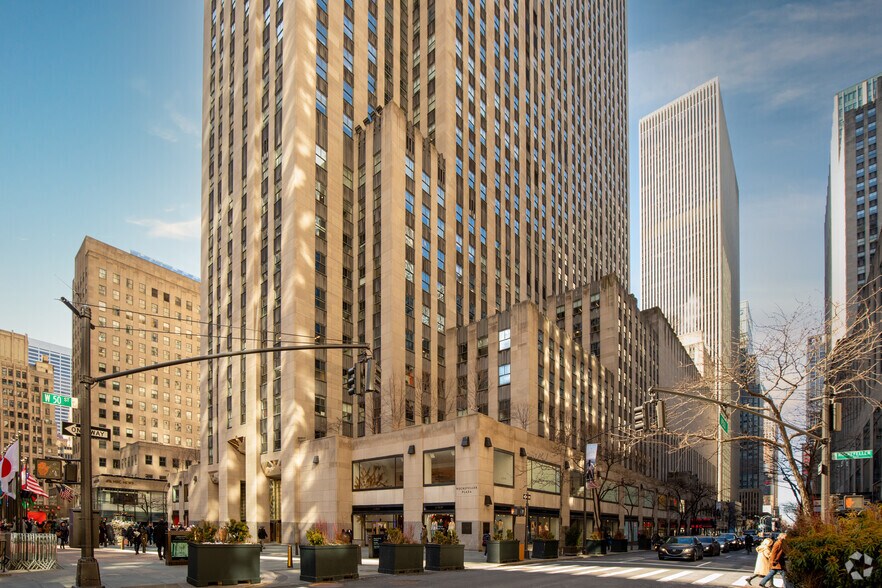 More Photos Of 30 Rockefeller Plaza, New York Office For Lease