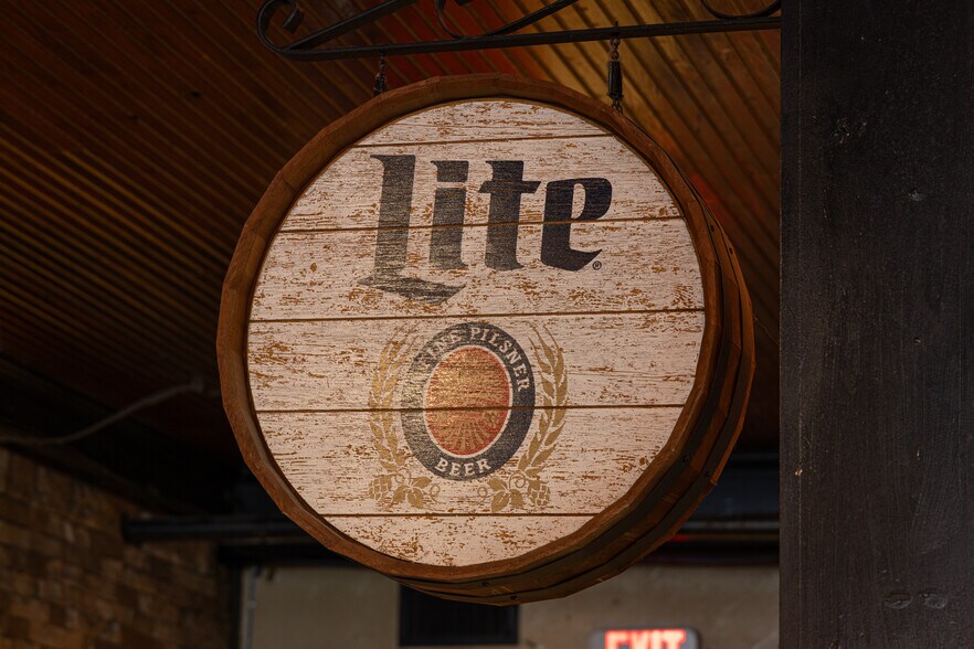More Photos Of 139 E Hopkins St, San Marcos Bar For Sale