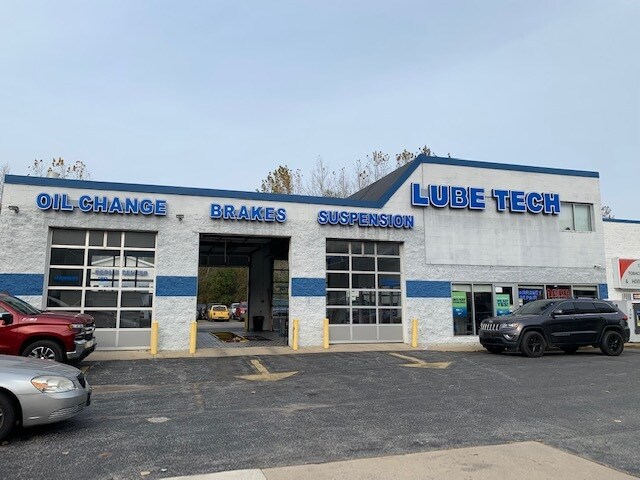 More Photos Of 1130 W US Highway 30, Schererville Service Station For Sale