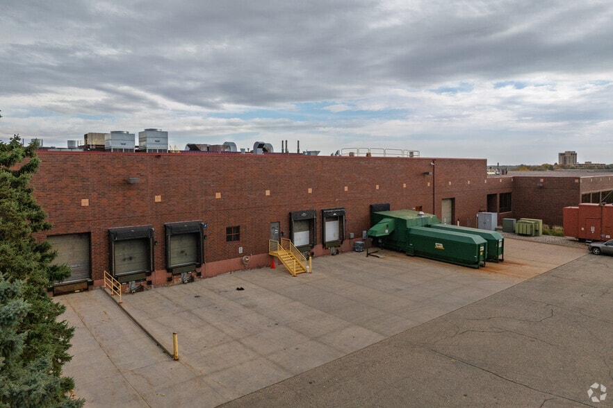 More Photos Of 10700 Bren Rd W, Minnetonka Manufacturing For Lease