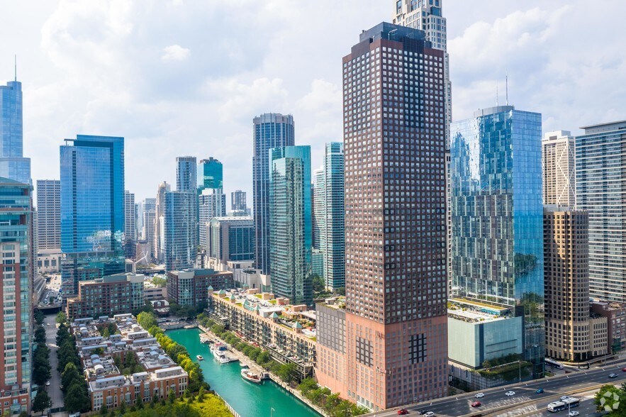 More Photos Of 401-465 E Illinois St, Chicago Apartments For Lease