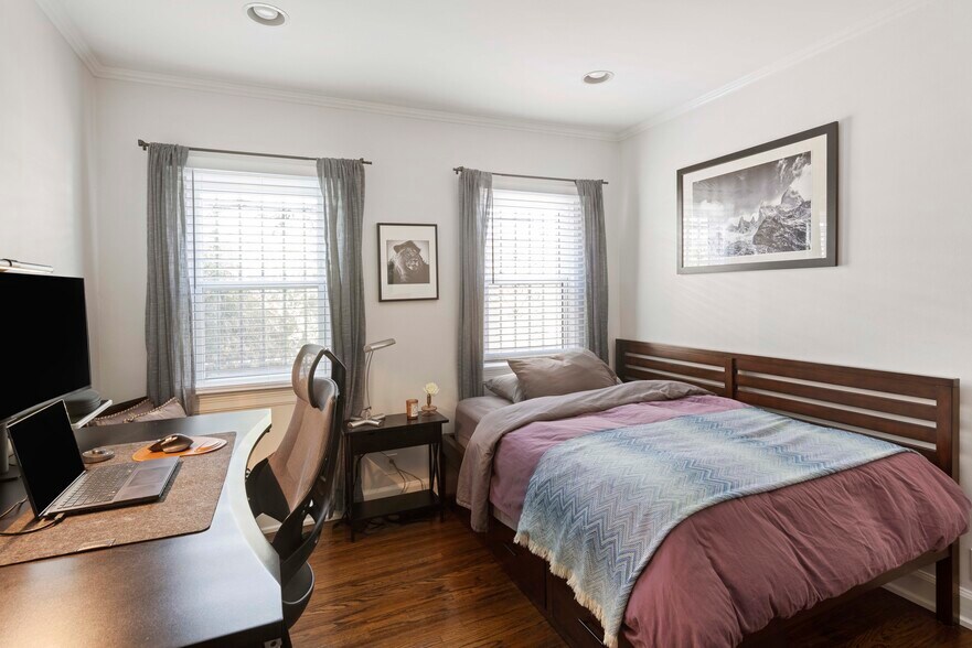 More Photos Of 1569 S Orange Grove Ave, Los Angeles Apartments For Sale