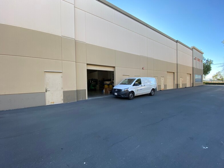 More Photos Of 1568 Lancaster Point Way, San Diego Flex For Sale