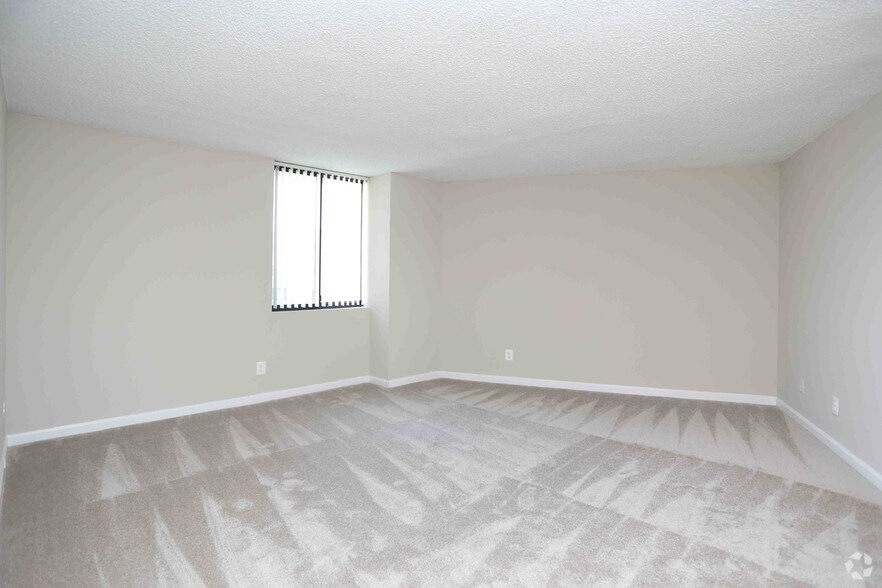 More Photos Of 1350 Beverly Rd, McLean Apartments For Lease