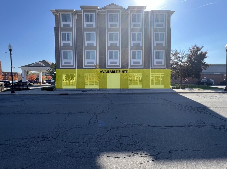 More Photos Of 124 Elm St, Penn Yan Hotel For Lease