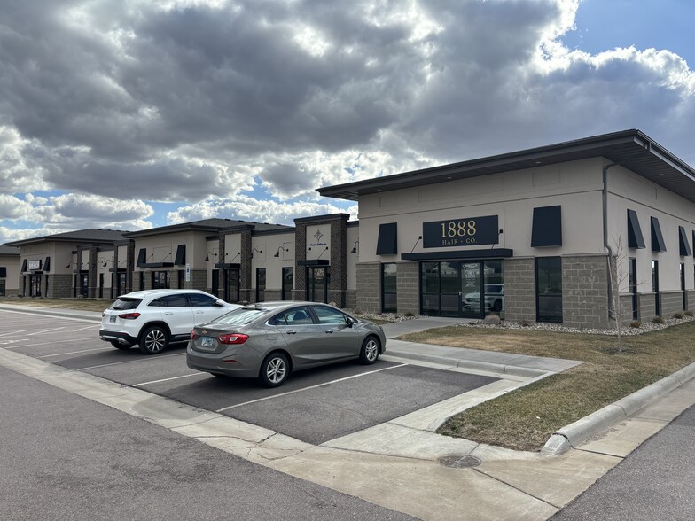 More Photos Of 251 N Cliff Ave, Harrisburg General Retail For Sale