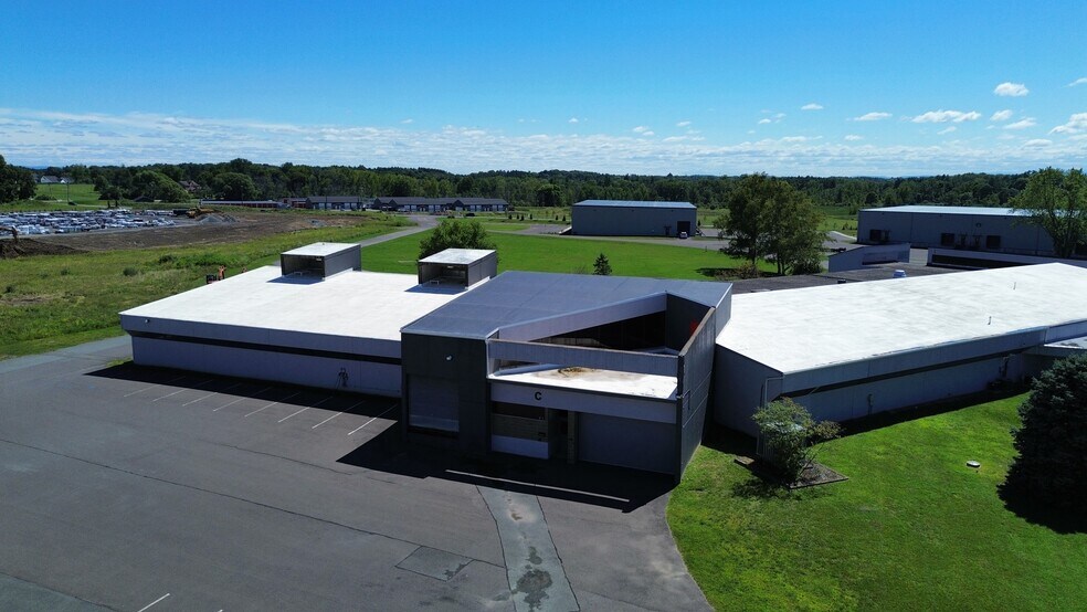 More Photos Of 1315 Route 146, Rexford Unknown For Lease