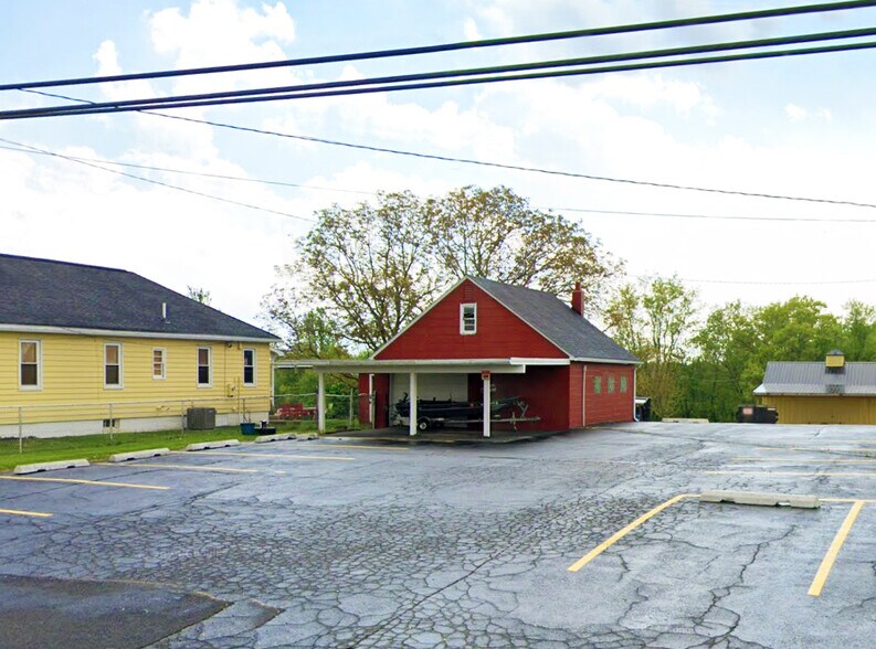 More Photos Of 20416 Middletown Rd, Freeland Bar For Sale