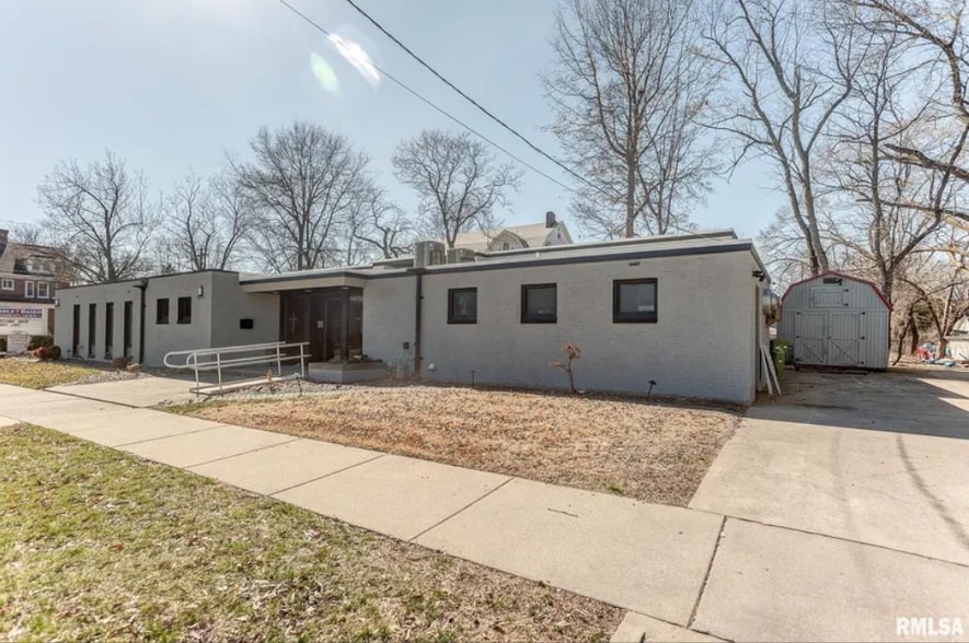 More Photos Of 104 N Pine St, Centralia Religious Facility For Sale