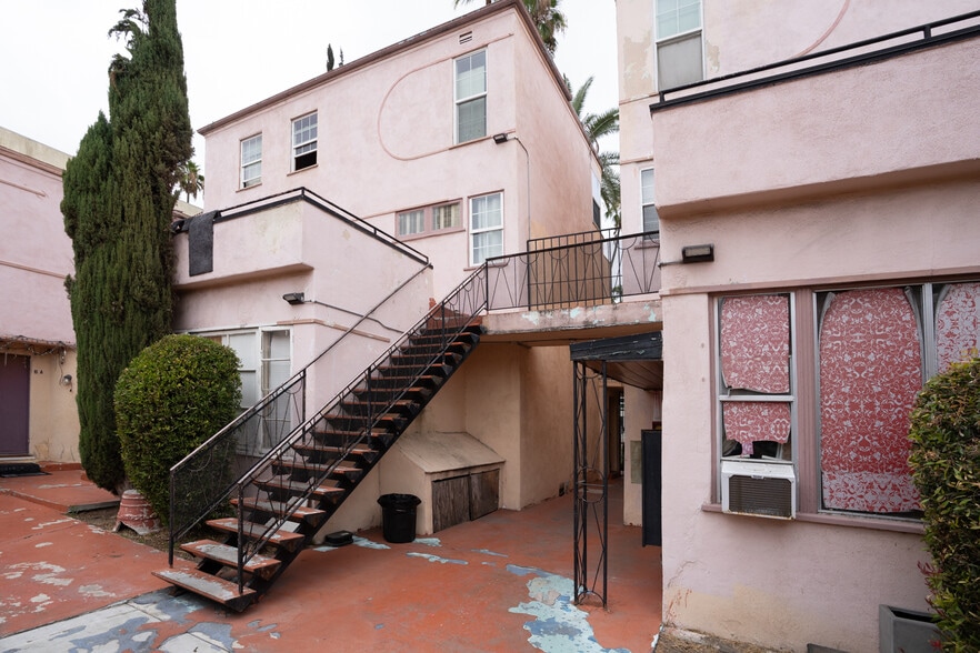 More Photos Of 1125 S Westmoreland Ave, Los Angeles Apartments For Sale