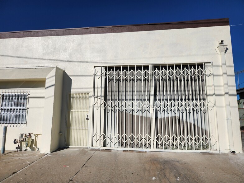 More Photos Of 1451 W 135th St, Gardena Warehouse For Lease