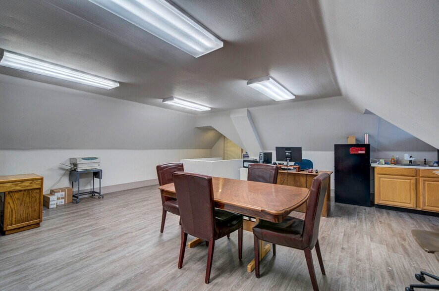 More Photos Of 1625 E Platte Ave, Colorado Springs Office For Sale