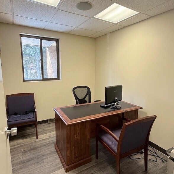 More Photos Of 2202 N Berkshire Rd, Charlottesville Medical For Sale