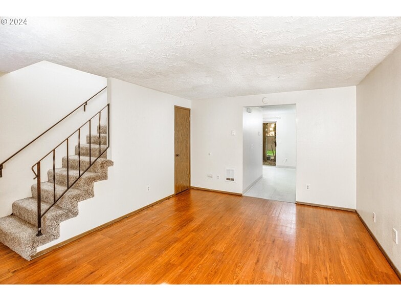 More Photos Of 4311 Plomondon St, Vancouver Apartments For Sale